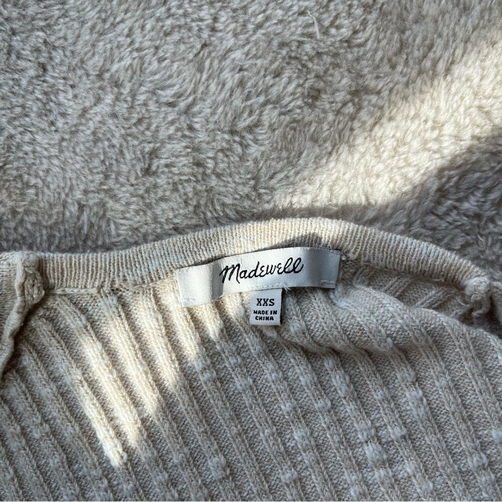 button-up cardigan - Picture 6 of 6